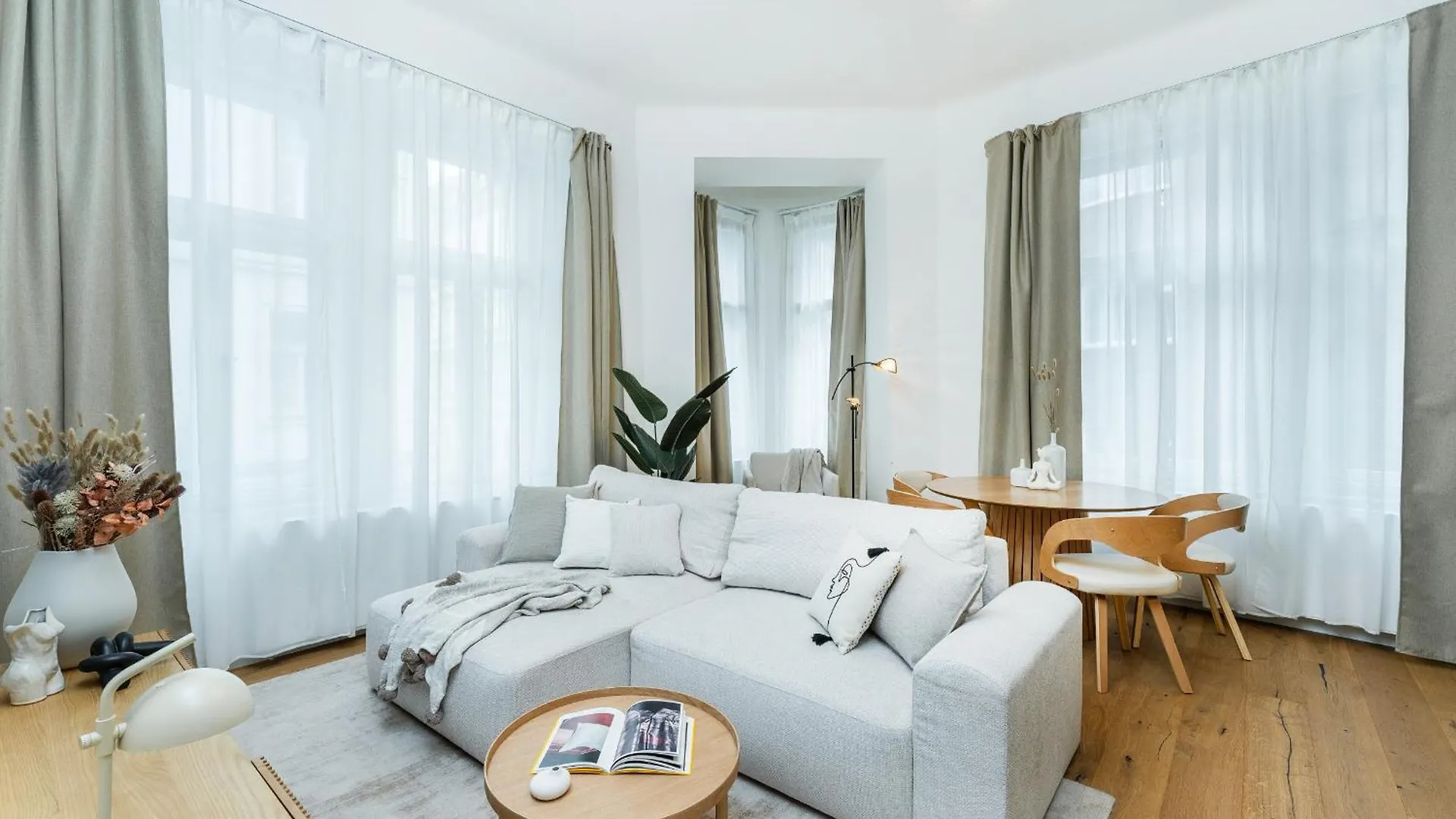 Cozy Wenceslas Square 700M Apartment, Praag 0*,  Tsjechië