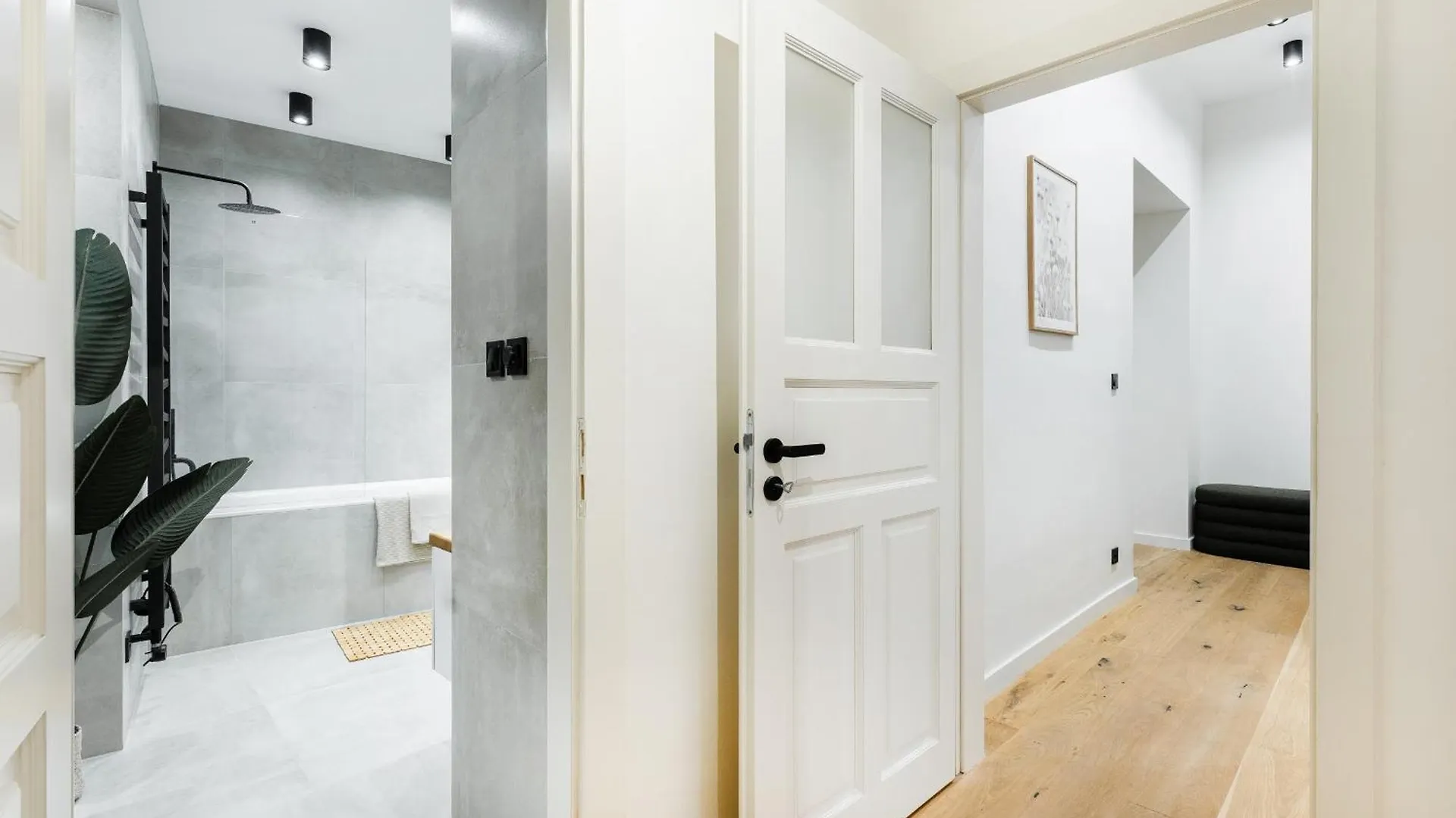 Cozy Wenceslas Square 700M Apartment, Praag Appartement
